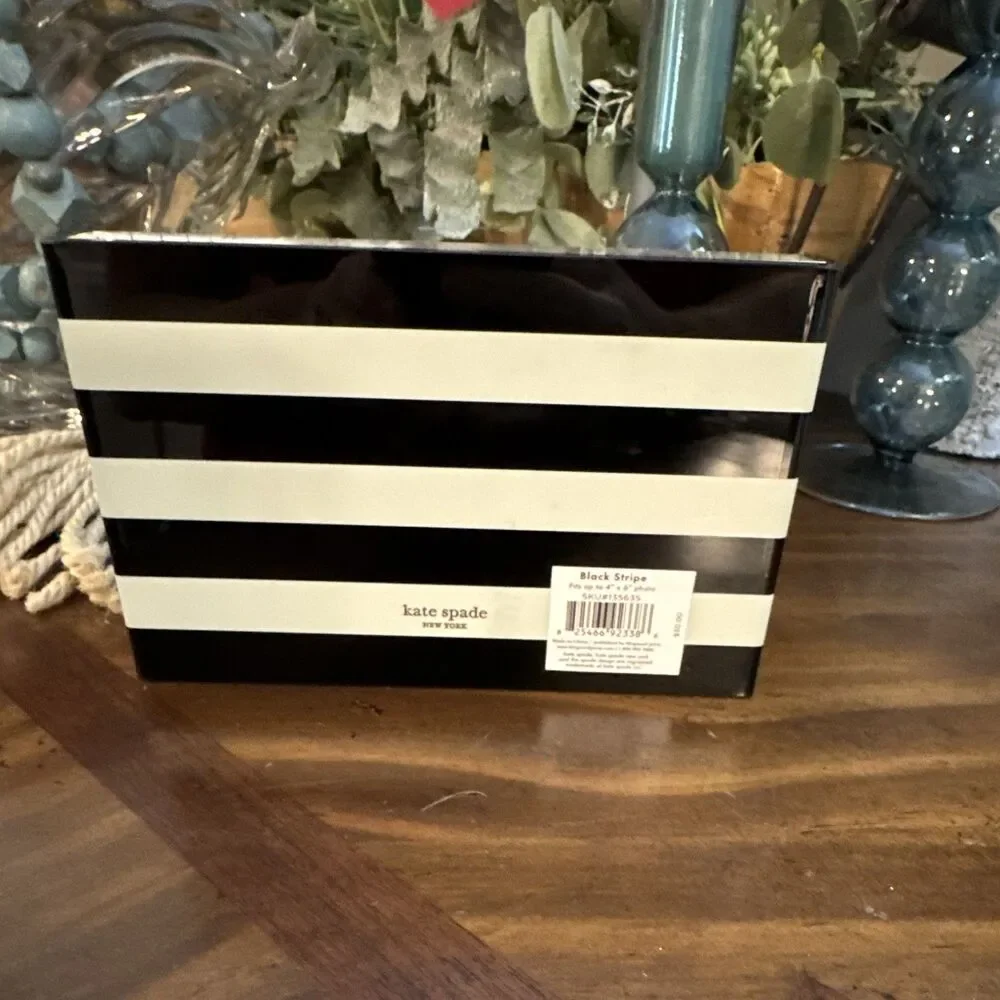 kate spade new york Black Stripe 4x6 Photo Frame Glass Wall Mounted SKU#135635